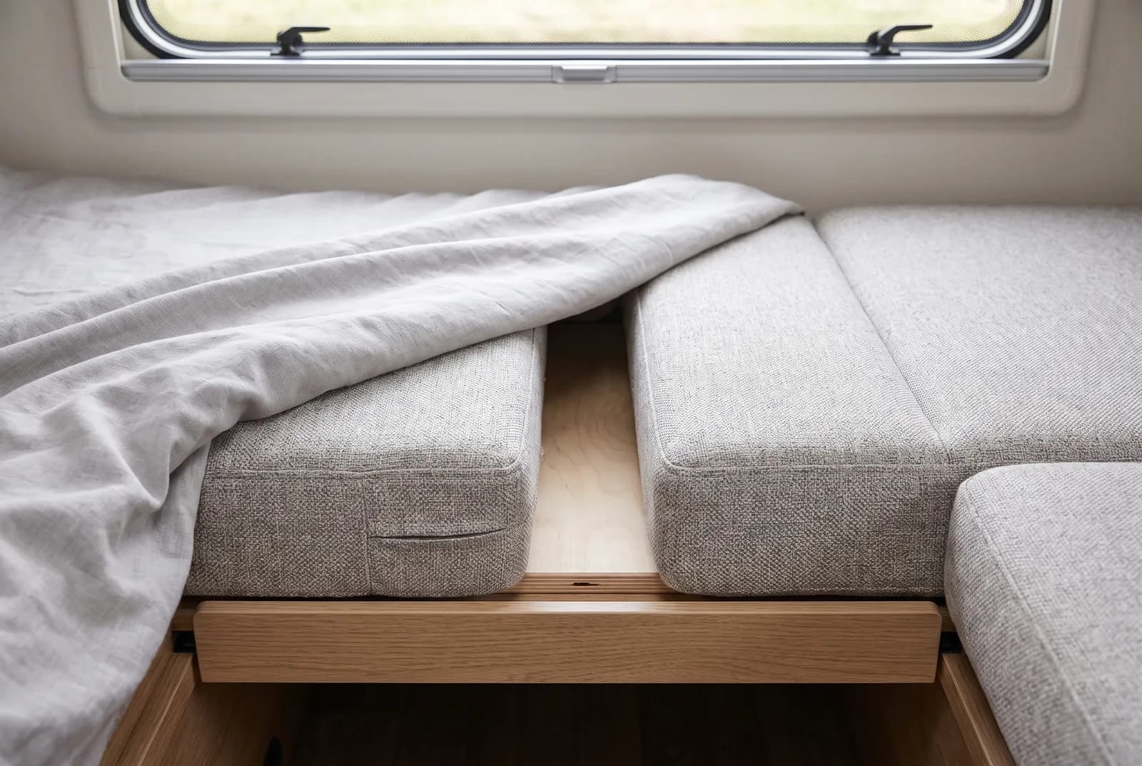Detail van een Avento Zitgroep als bed
