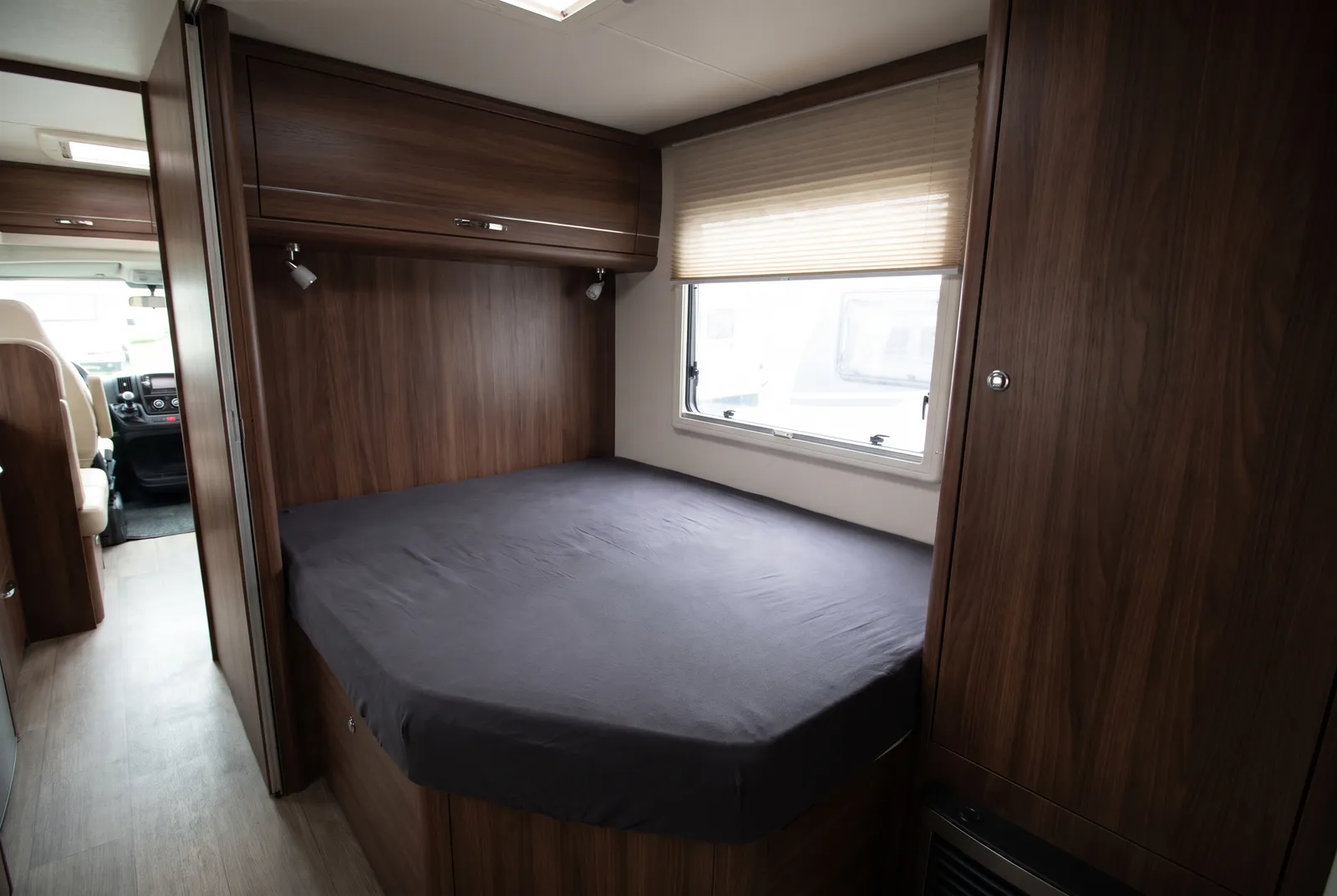 Dethleffs Vast bed