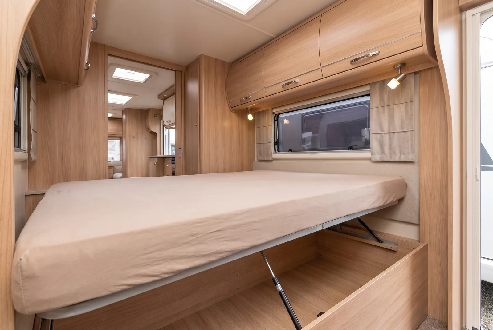 Fendt Vast bed